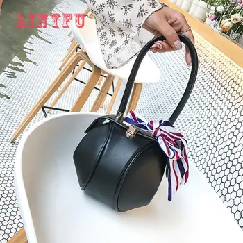 

Women's Handbag 2020 New Lock New Ladies Small Round Bag Contrast Color Silk Scarves Hand Lantern Crossbody Bag B955