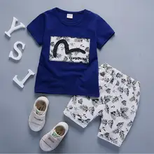 Летняя одежда для маленьких мальчиков и девочек модный хлопковый комплект с принтом фруктов, спортивный костюм для мальчиков, футболка+ шорты комплект детской одежды