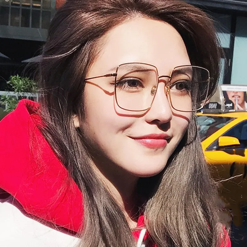 

2019 New Unisex UV400 Plain Glasses women square Alloy Gold, Silver Color Fashionable And Nice-looking Glasses