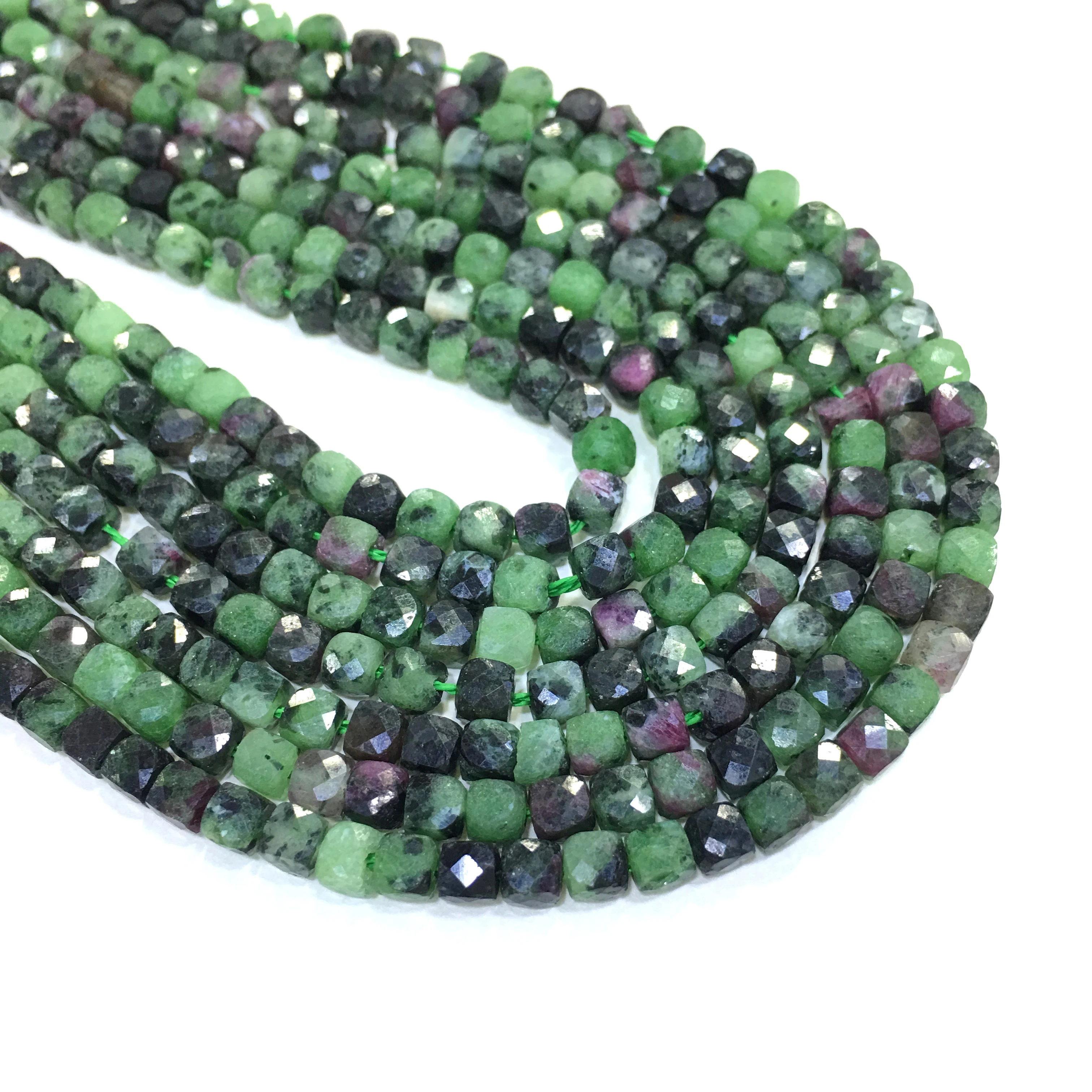 

Factory Price Natural Faceted Ruby Zoisite Nugget Square Beads Healing Stone Jewelry Gems Making DIY Bracelet & Necklace 4-5mm