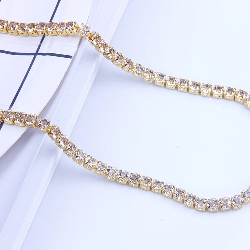 Блестящие эффектные ювелирные изделия горный хрусталь один ряд цепи Кристальное Чокер-ожерелье темперамент крутящийся ошейник ожерелье для женщин вечерние Gif