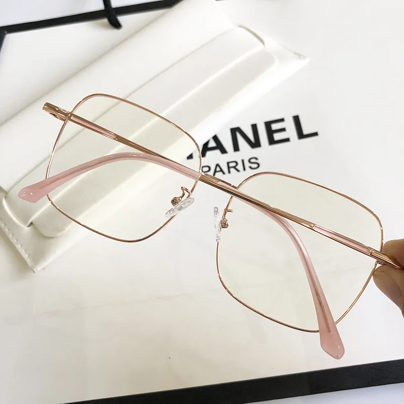 

2020 New Square Eyeglasses Frame Luxury Brand Designer Vintage Eeygalsses Women Big Metal Glasses Frame Clear Lens Eyewear