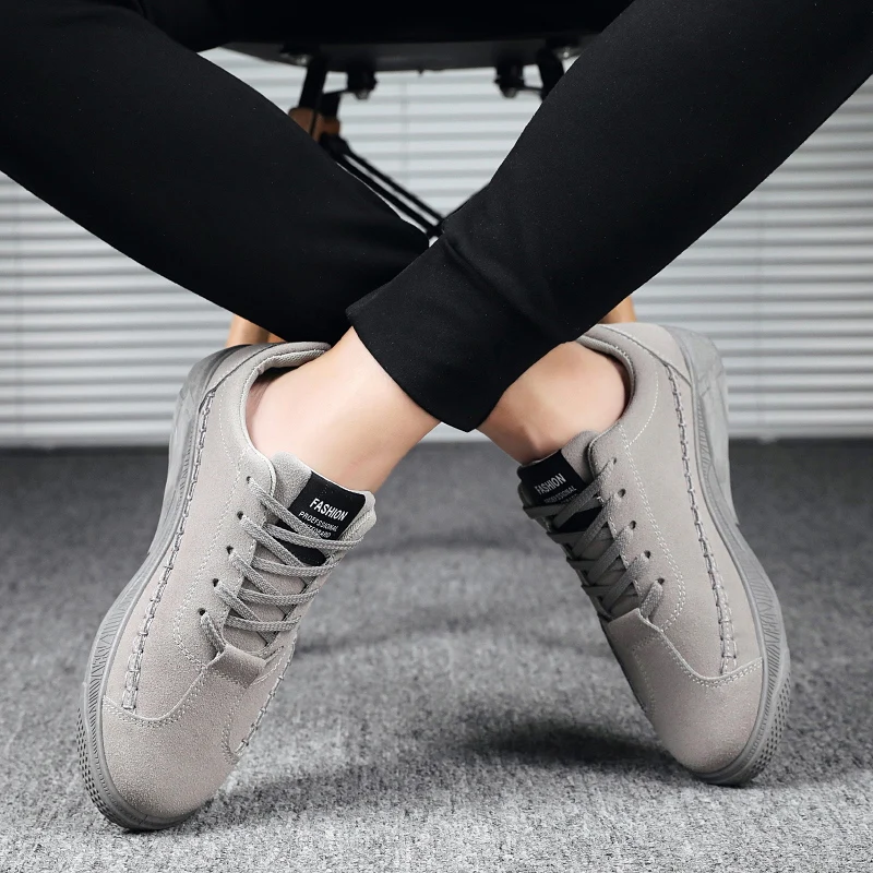 New men casual board shoes lightweight low-top sneakers black breathable comfortable shock absorption non-slip wear single shoes