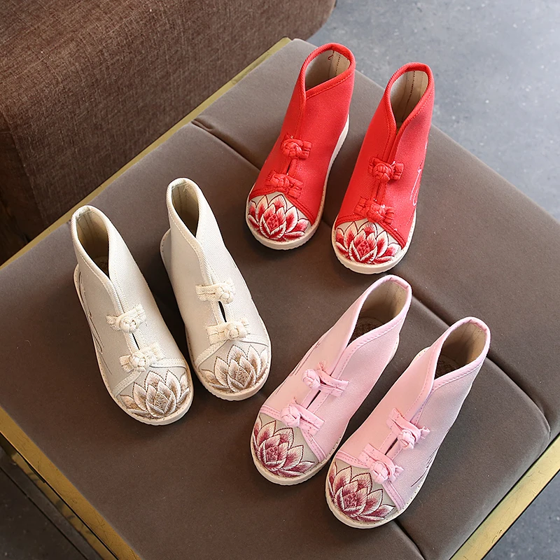Kids Girls Shoes Handmade Cloth Boots Embroidery Casual Short Boots Winter Classic Folk-custom Style Cow Muscle Sole