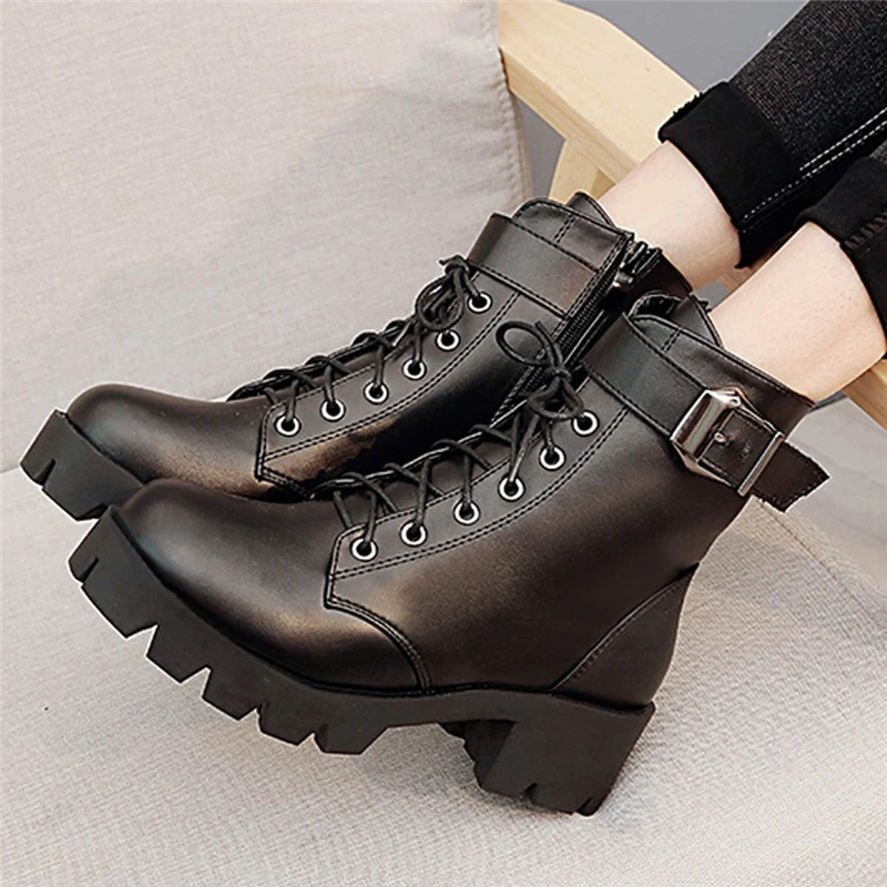 Женские ботильоны с круглым носком на шнуровке квадратном каблуке в стиле ретро