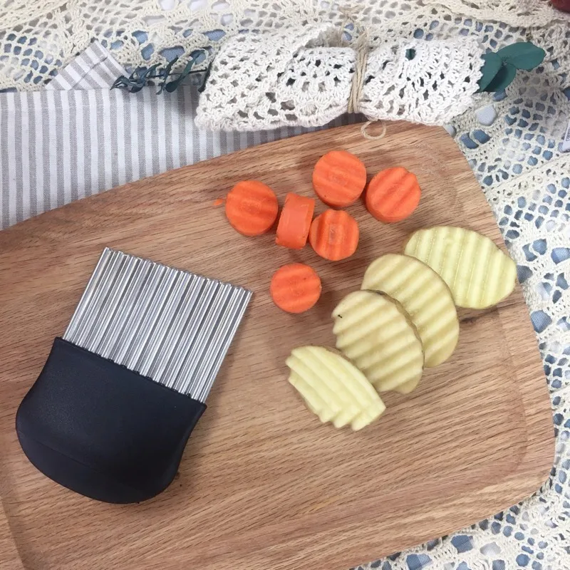 Stainless Steel Potato Chip Slicer Dough Vegetable Fruit Crinkle Wavy Slicer Knife Potato Cutter Chopper French Fry Maker WB 054