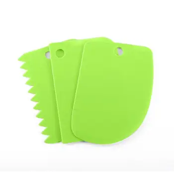 

3PCS/Set DIY Cream Scraper Set High Quality Colorful Multifunctional Irregular Teeth Edge Cake Mold Kitchen Tools cake mold