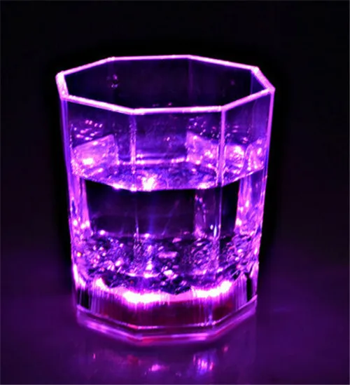 Яркий светодиодный светильник со светящимися чашками для вина и виски, стеклянная кружка для бара, вечерние стаканчики для напитков и ночного клуба, вечерние стаканчики - Цвет: Фиолетовый