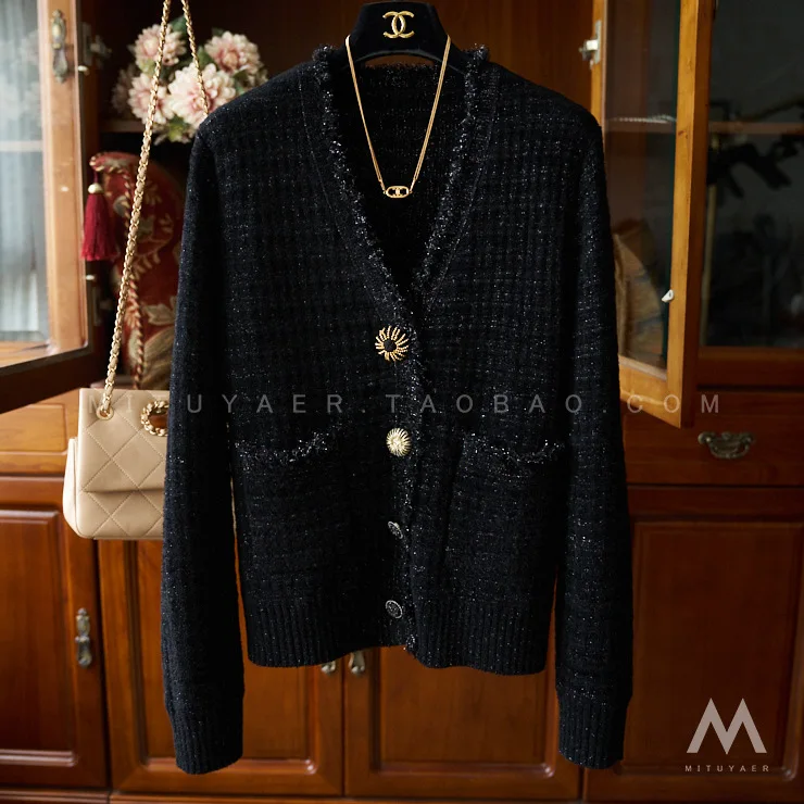 Черная Женская тканая куртка с большой золотой пряжкой и блестящей бахромой