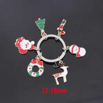 

Fashion Keychain For Christmas Round Jewelry Charm Spade And Santa Claus Pendant Gift For Friends Holiday Blessing Key Ring
