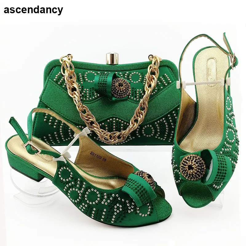 

Ladies Italian Shoes and Bag Set Decorated with Appliques New Arrival African Italian Shoe and Bag Sets Nigerian Party Pumps