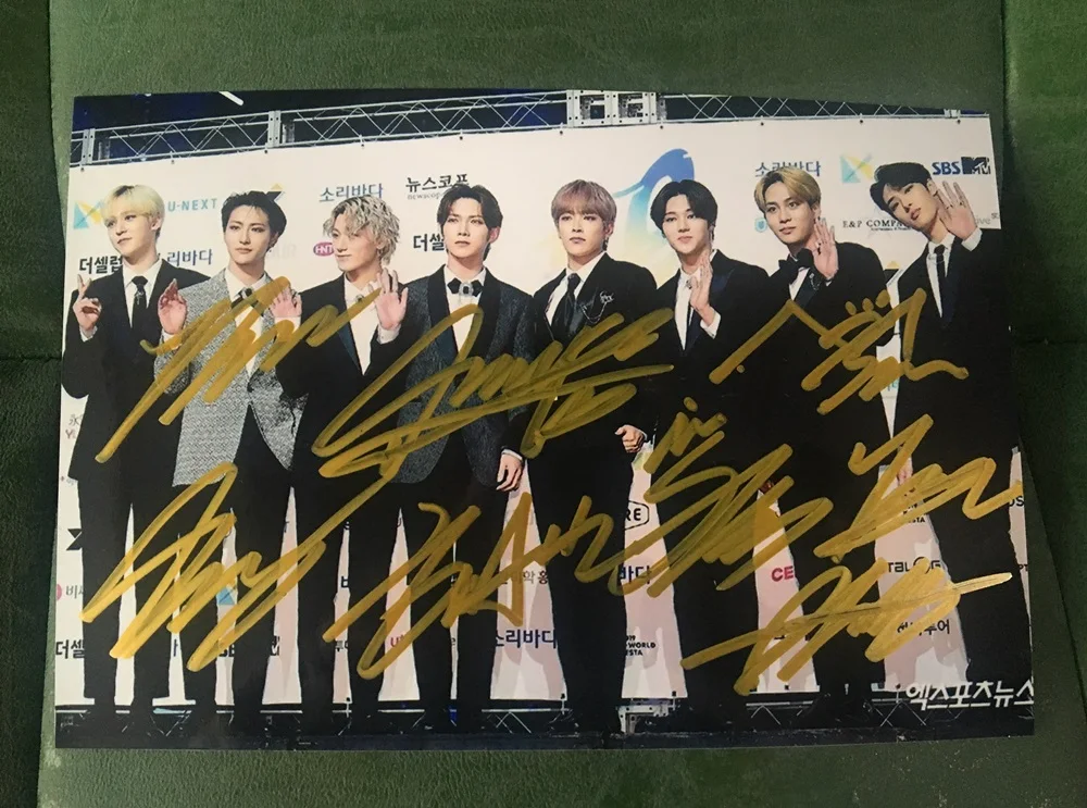 ATEEZ 集体签名照片 MAMA颁奖典礼 2019
