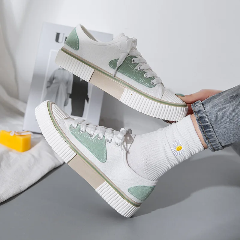 Luxury Canvas Shoes Women Fashion Sneakers Lace-up Low Cut Zapatos De Mujer Woman Casual Skateboard Shoe High Quality Breathable
