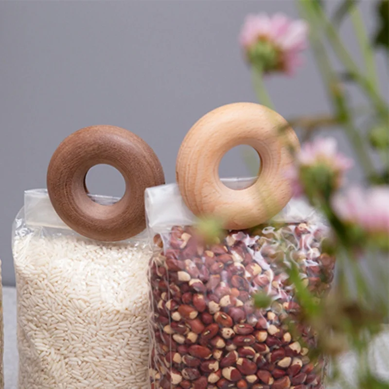

Nordic INS Wooden Donut Seal Clip Kitchen Snack Sealing Clip Home Storage Clip Kitchen Storage Clip