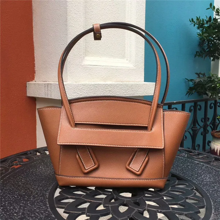 Натуральная телячья кожа трапециевидной формы сумка на ремне Женская Прямая Высокое качество винтажные роскошные сумки дизайнерские уникальные Ins
