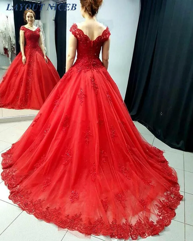 

2019 Princess Quinceanera Dresses Capped V Neck Lace Applique Tulle Sweet 16 Party Prom Formal Gown vestidos de quinceaneras