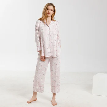 

2020 spring new clear and cute cartoon golden cat printed thin pajamas set can be worn casual loose long-sleeved home clothing