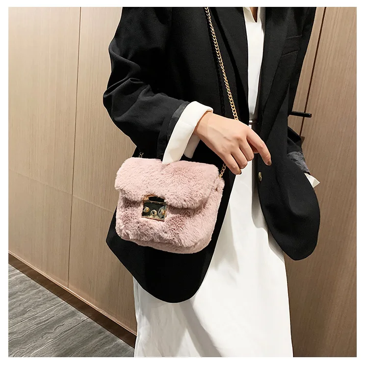Элегантная женская откидная квадратная сумка зимняя новая качественная мягкая плюшевая женская дизайнерская сумка с замком и цепочкой сумка-мессенджер