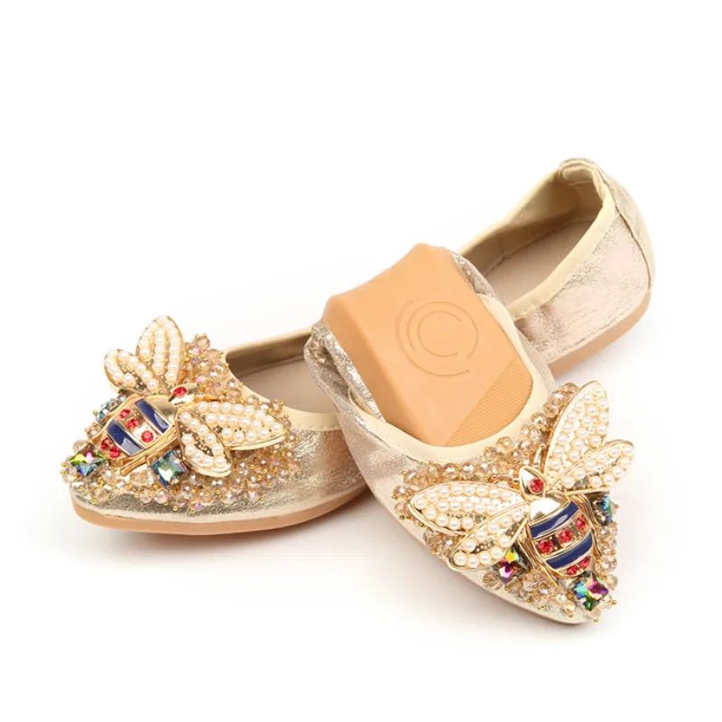 Размера плюс роскошная дизайнерская обувь для женщин с украшением в виде кристаллов пчелы Для женщин s с острым носком, на плоской подошве; женская обувь на мягкой платформе ботинки-оксфорды; Zapatos De Mujer; P028