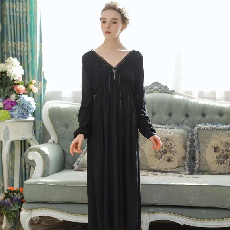 Female Cotton Lace Palace Sleeping Gown 