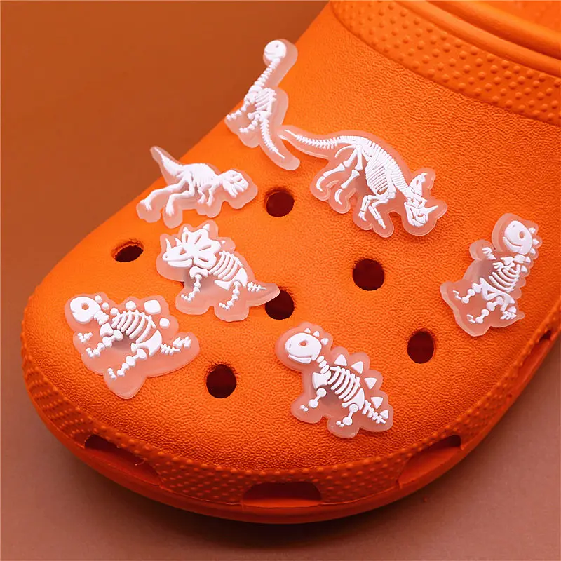 Shoe Charms Shoe Decorations 1pcs Luminous Shoe Charms Fluorescent White Dinosaur Skeleton PVC Shoe Buckle Decoration Upper Clips Fit Party Kids Gifts U286