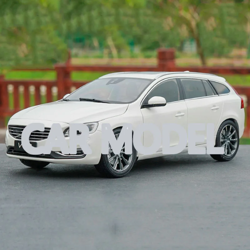 1:18 Масштаб сплава игрушечные транспортные средства V60 путешествия издание