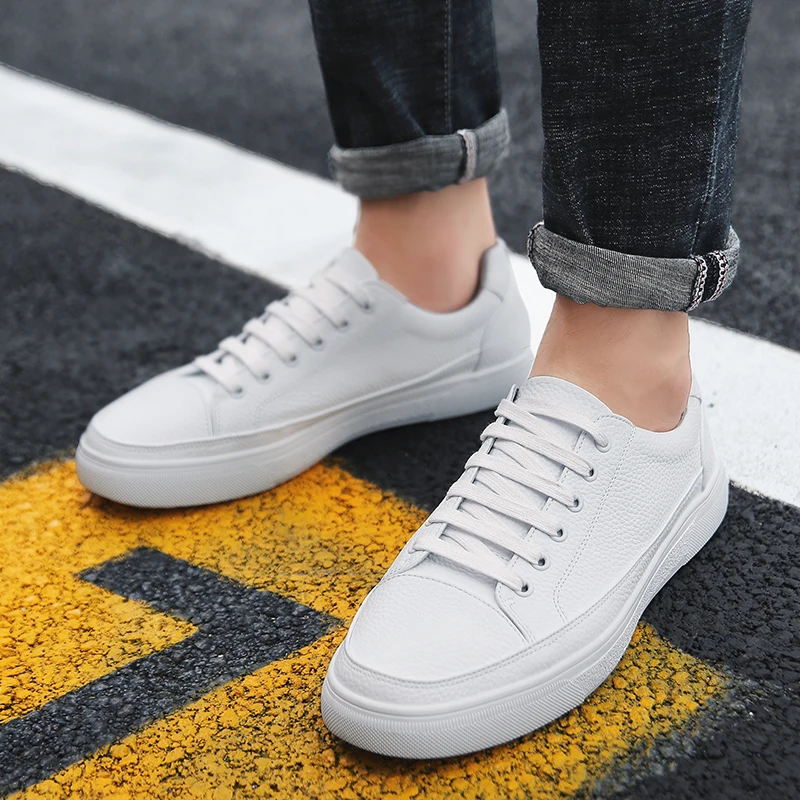 Fashion Brand Casual Men Leather Shoes White Male Casual Shoes Breathable White Sneakers Leather Mens Moccasins Simple White