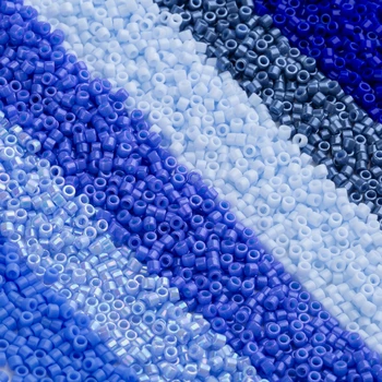 

Miyuki Delica Seedbeads 5 Grams/lot About 1000pcs Japanese Beads Luminous Ocean Blue DB2039 11/0 1.6x1.3MM For Embroider Art