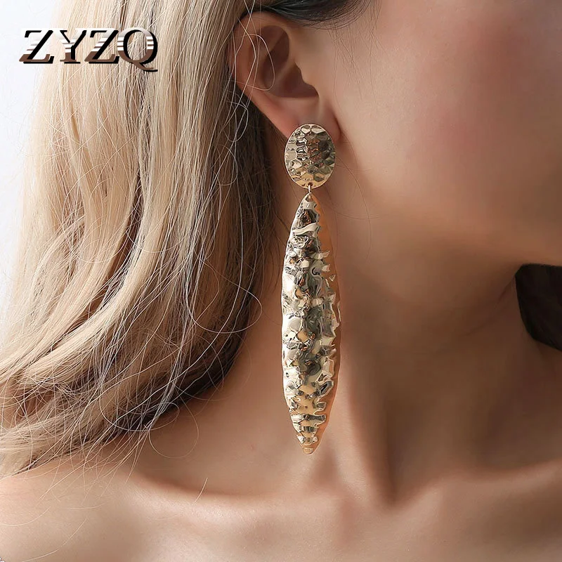 

ZYZQ New Arrival Retail Women Earrings With Trendy Design Street Snap Style Cool Model Accessories Wholesale Women Jewely Set