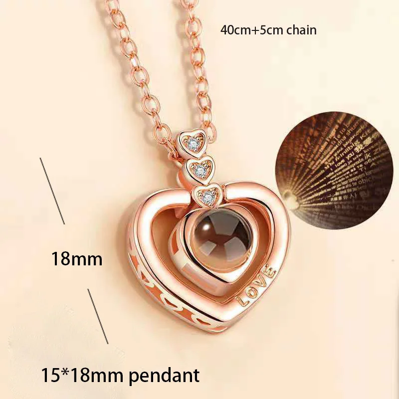 Collier Projecteur - "Je t'aime" en 101 Langues