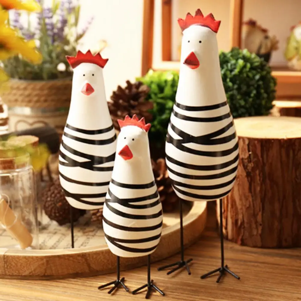 3Pcs/Set Painted Chicken Ornament Handmade Collectable Wood Showcase Carved Chicken Figurine Gifts