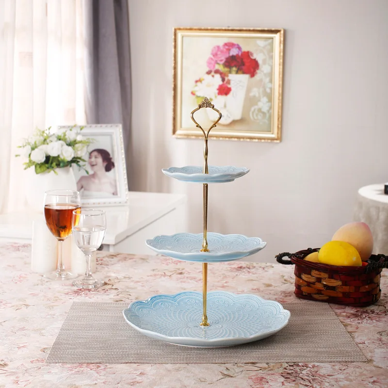 

Creative Relief European Style Ceramic Three Layer String Disk Fruit Plate dian xin jia Afternoon Tea Snacks Cake Dish Fashion G