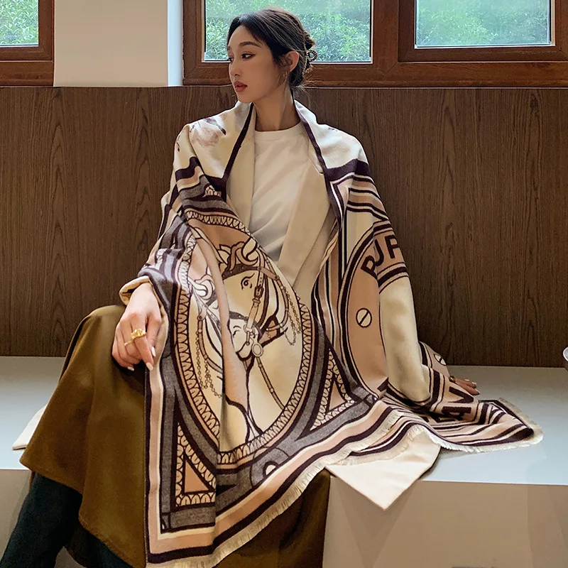 

Новинка, женская модная шаль из искусственного кашемира в европейском и американском стиле с принтом лошадей, многофункциональный декоративный теплый шарф
