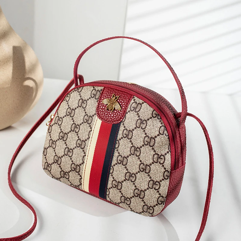 

Women Travel Cosmetic bag Make Up Bag Makeup Bags Cases Organizer Waterproof Female Make Up Tools Fashion Shoulder Bags New 2019