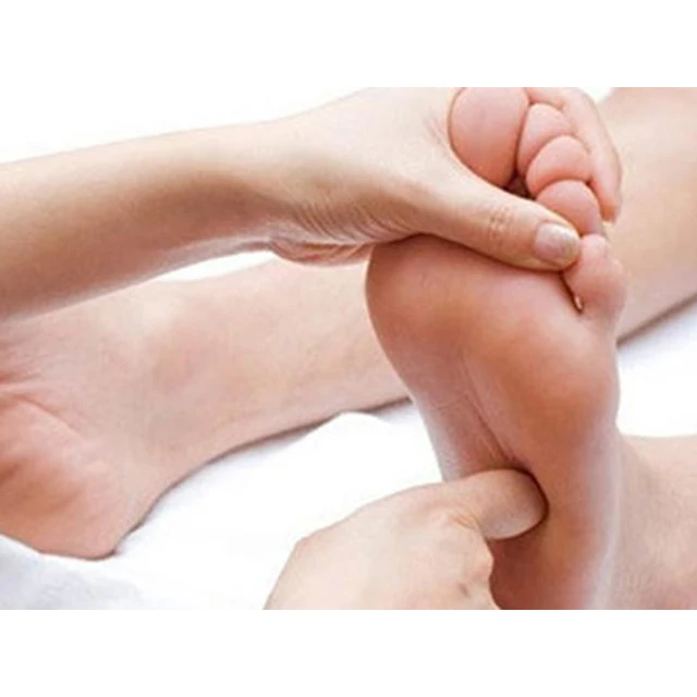 Massagem relaxante para os pés com a barra de massagem Magic Foot