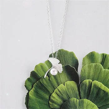

Personality Popular Creative 925 Sterling Silver Jewelry Exquisite Ginkgo Biloba Pearl Elegant Simple Pendant Necklaces H299
