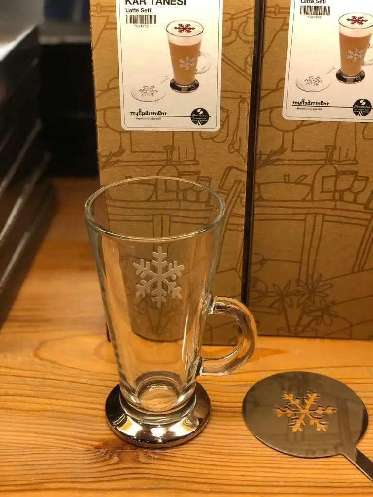 

Snow Flake Latte Glasses Hot Chocolate Cappuccino Tea Coffee Mugs Cups