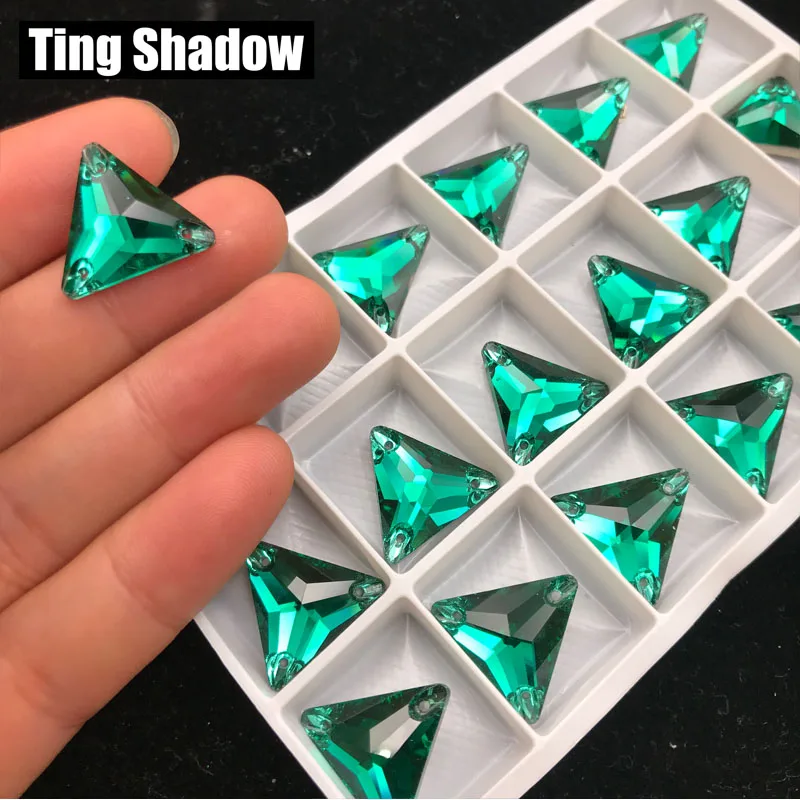 Emerald Кристалл AB K9 треугольник flatback пришить стеклянные кристаллы, стразы с отверстиями DIY платье спортивный костюм танцевальный костюм ювелирные изделия аксессуары - Цвет: Emerald