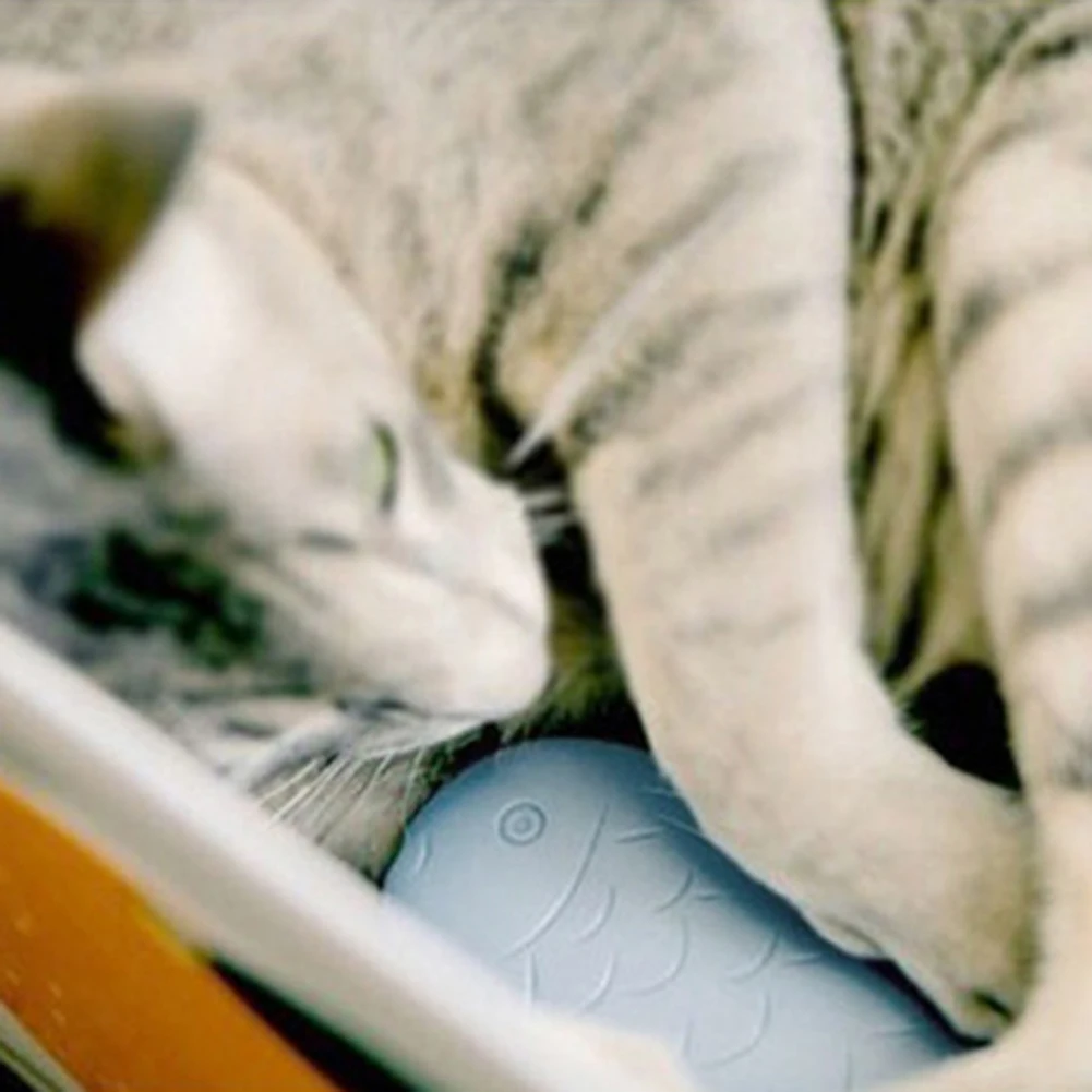 Pet Kitten Portable Simulation Cats Tongue Massage Comb Brush Grooming Tool Cat Brush Massage Pet grooming supplies