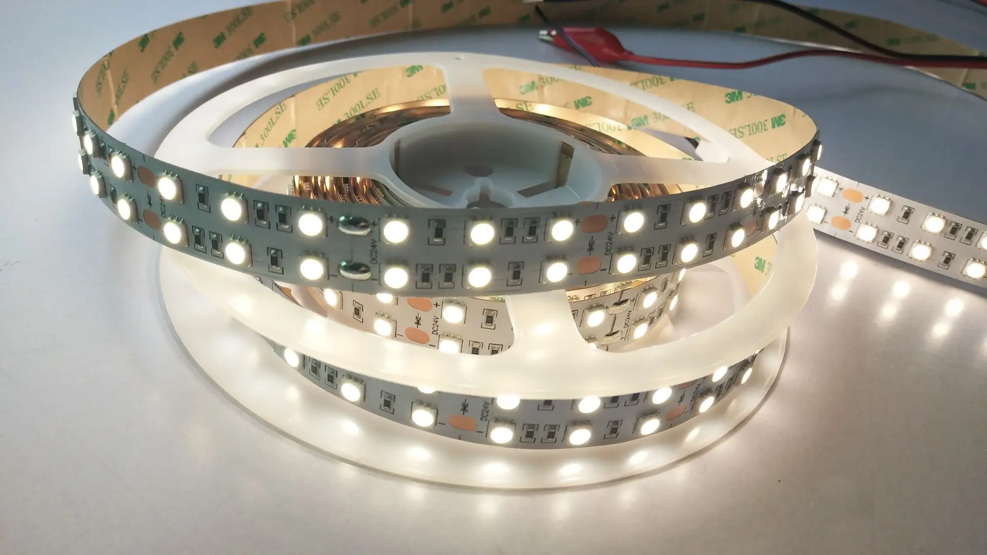 Free Shipping Superbright 5m Reel 24V 5050 SMD 600leds LED Strip Ribbon Lights 120leds/m Double Row Nonwaterproof | Лампы и освещение