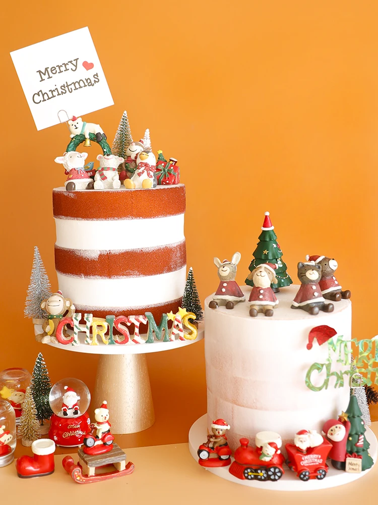 

Little Animal Classmates Association Resin Christmas Decoration Cute Cartoon Train Sleigh Cake Decoration Doll Party Supplies