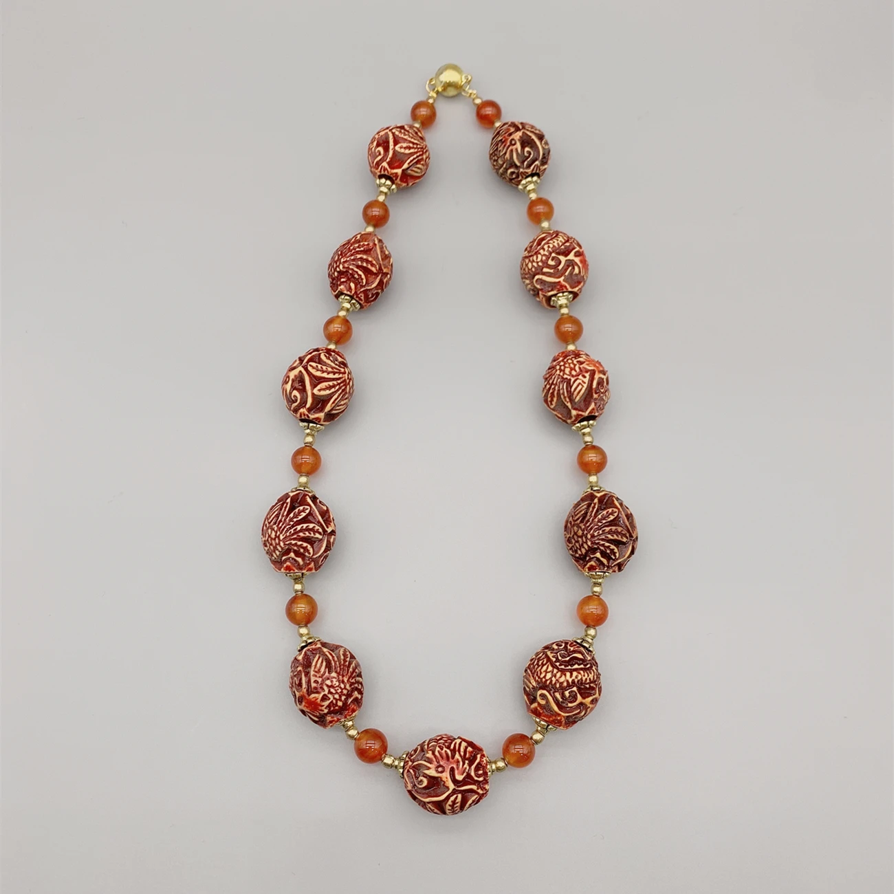 FoLisaUnique Hand Carve Dragon Phoenix Resin Necklace For Women Gift 8mm Carnelian Agate Antique Trendy Jewelry Vintage Style