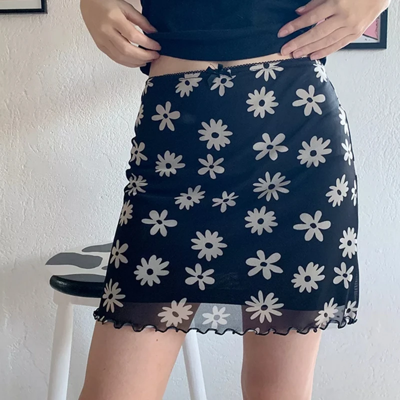 

Women Kawaii Ruffle Mini Skirt Oil Painting Print High Waist Short Straight Skirt Sexy Harajuku Y2K Aesthetic Vintage Streetwear