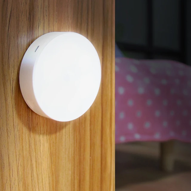 Lámpara de pared con Sensor de movimiento PIR, luz LED nocturna inalámbrica, de inducción corporal, con ahorro de energía, carga USB, para pasillo y dormitorio