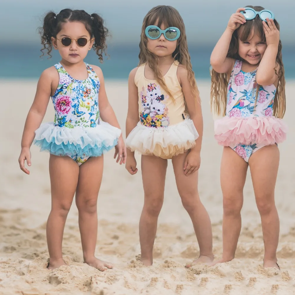 10637801803_2091880937