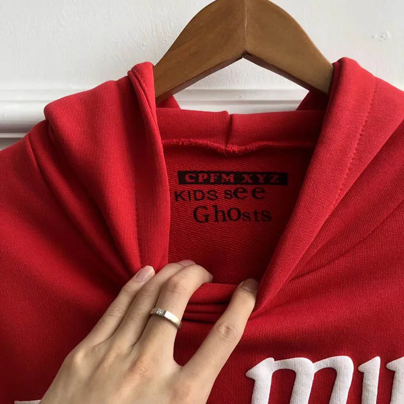 H04077c9d5ce8495287337b1a96fd5d7f3