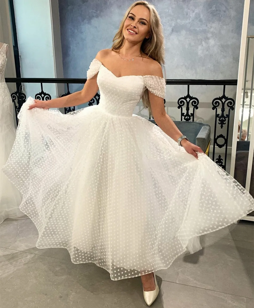 

Elegant Short Cap Sleeve O-Neck Wedding Dresses A-Line Tulle Corset Back Tea Length Robes De Mariée Bridal Gown For Women