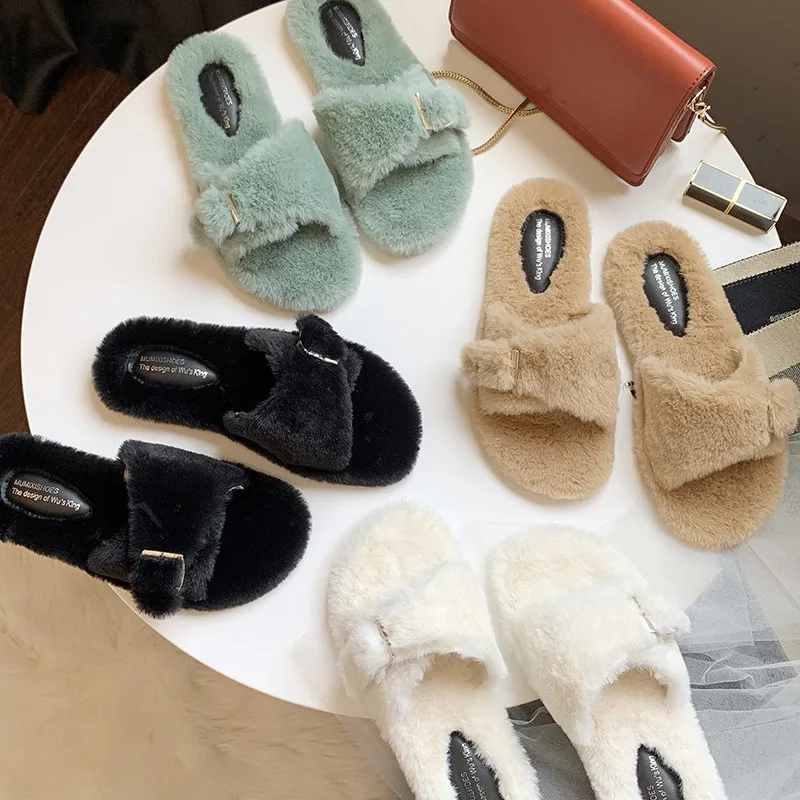 

Low Shoes Ladies' Slippers Flock Rivet 2019 New Women Slides Pokemon Plush Fashion House Flat Fur Luxury Rubber with fur Basic