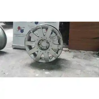 

NISSAN RIM FIRST SALOON CAR (P12)