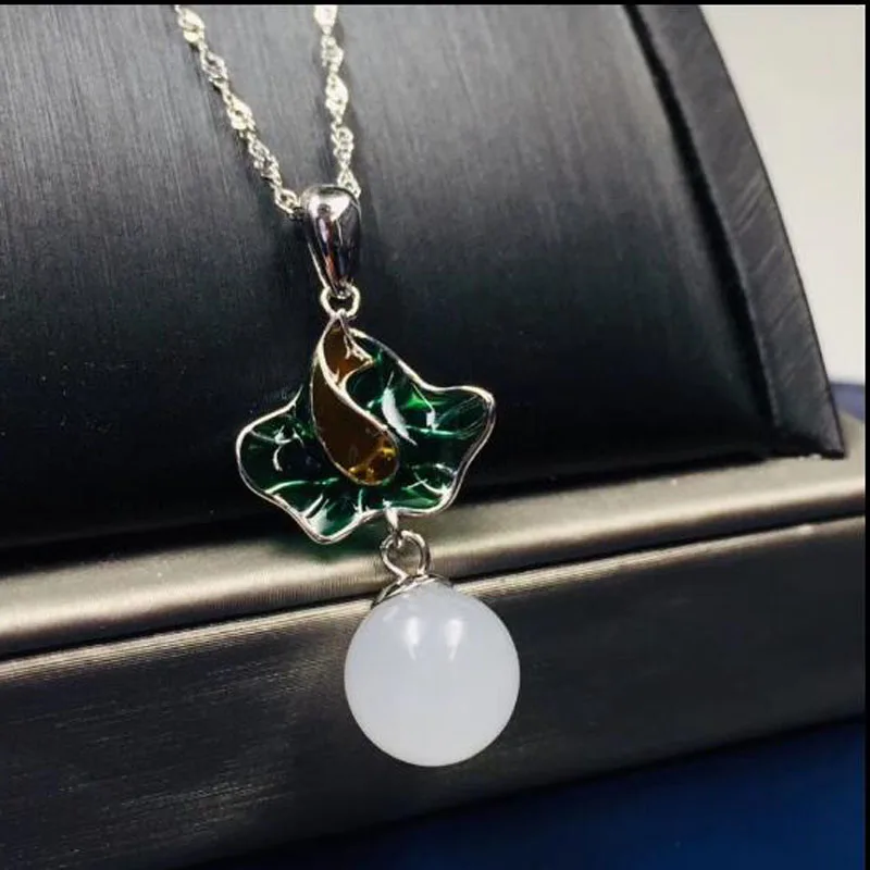 Fine Jewelry Hetian White Jade Pendant Natural Collarbone Chain Jade Pendant